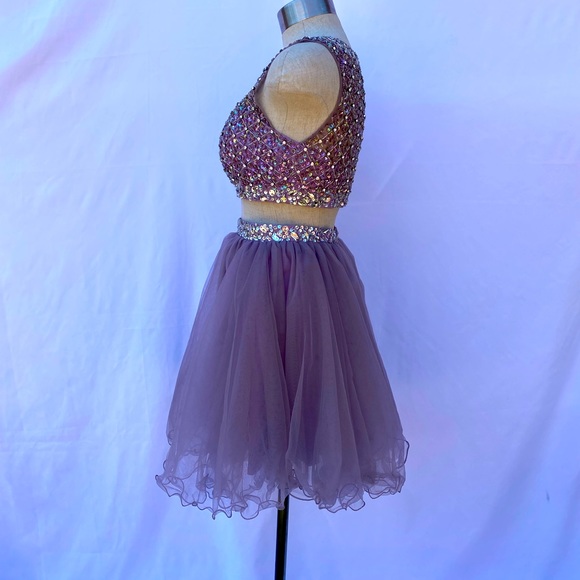 Two piece purple formal wear - Picture 3 of 7